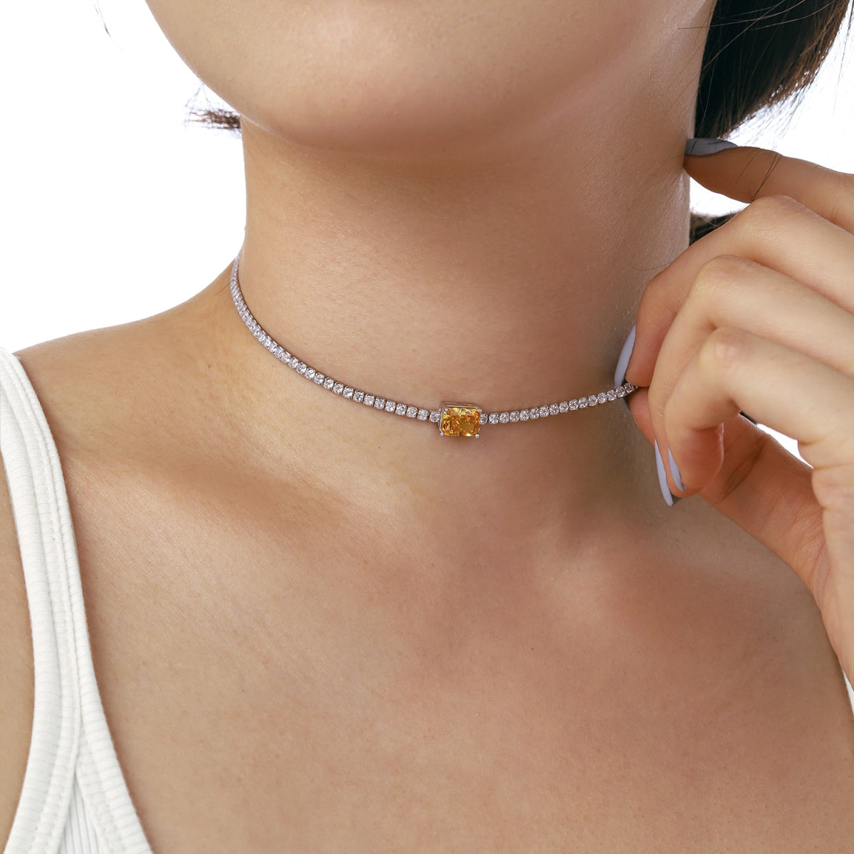 Angela Jewelry]2.0 carat Ornate Emerald Cut Necklace