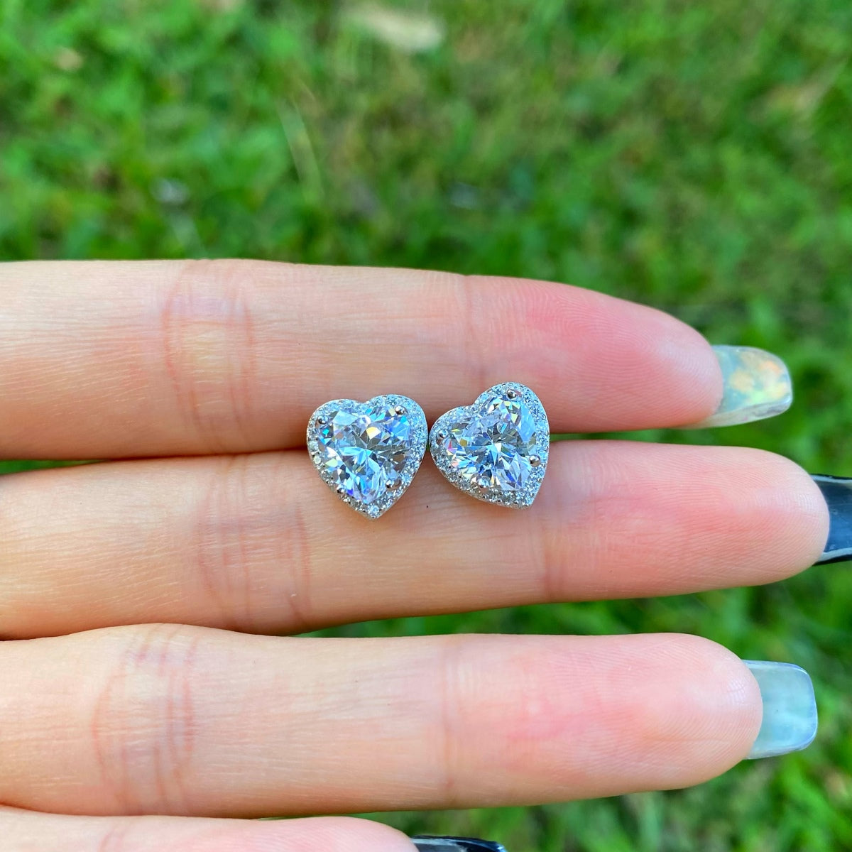 Angela Jewelry]Sparkling Heart Shape Lover Earrings