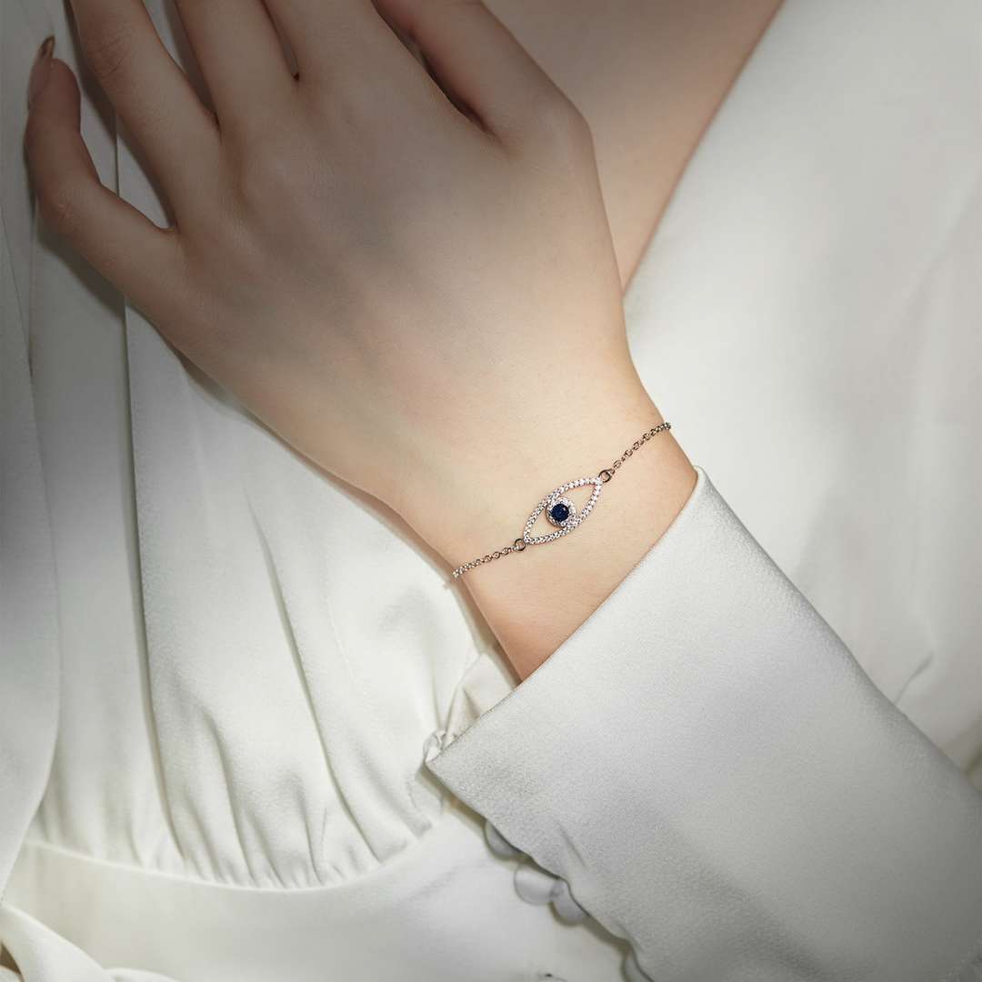Angela Jewelry]Devil's Eye Hollow Design Bracelet