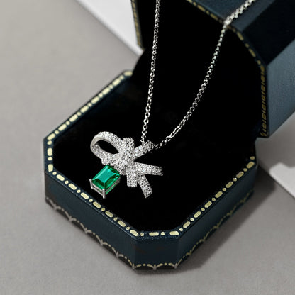 Angela Jewelry]Luxurious Flower Shape Emerald Cut Necklace