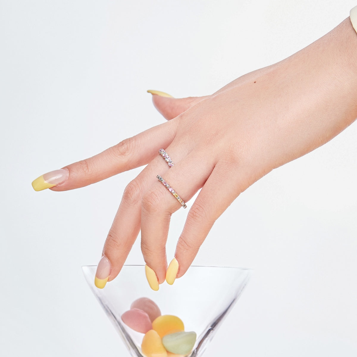 Angela Jewelry]Dainty Ebullient Round Cut Daily Ring