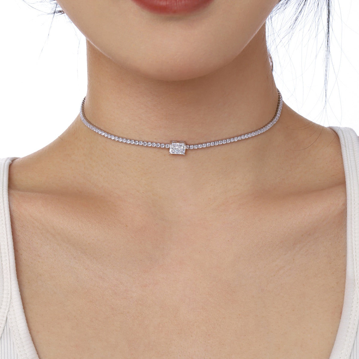 Angela Jewelry]2.0 carat Ornate Emerald Cut Necklace