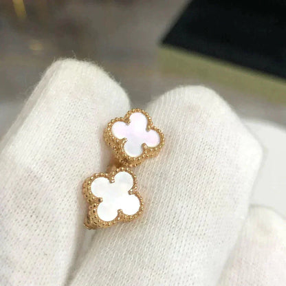 [Angela Jewellery]CLOVER MINI 9.5MM WHITE MOP EARRINGS