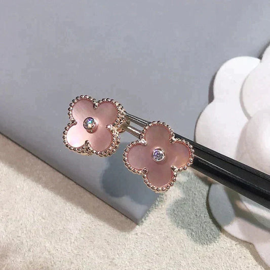 [Angela Jewellery]CLOVER MEDIUM 1 MOTIFS  PINK MOP DIAMOND EARRINGS