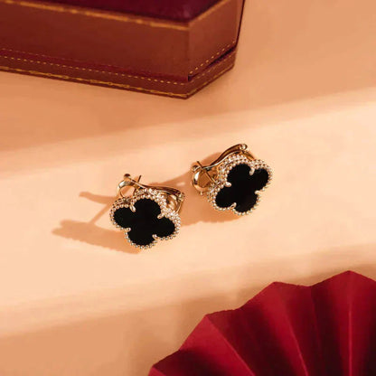 [Angela Jewellery]CLOVER MEDIUM 1 MOTIFS  ONYX STUD EARRINGS