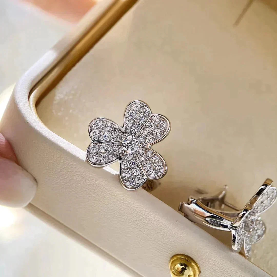 [Angela Jewellery]CLOVER COMOS DIAMOND EARRINGS SILVER