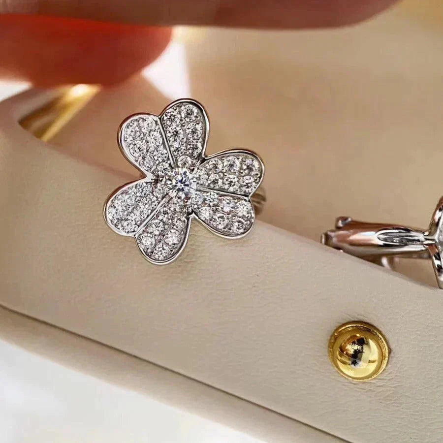 [Angela Jewellery]CLOVER COMOS DIAMOND EARRINGS SILVER