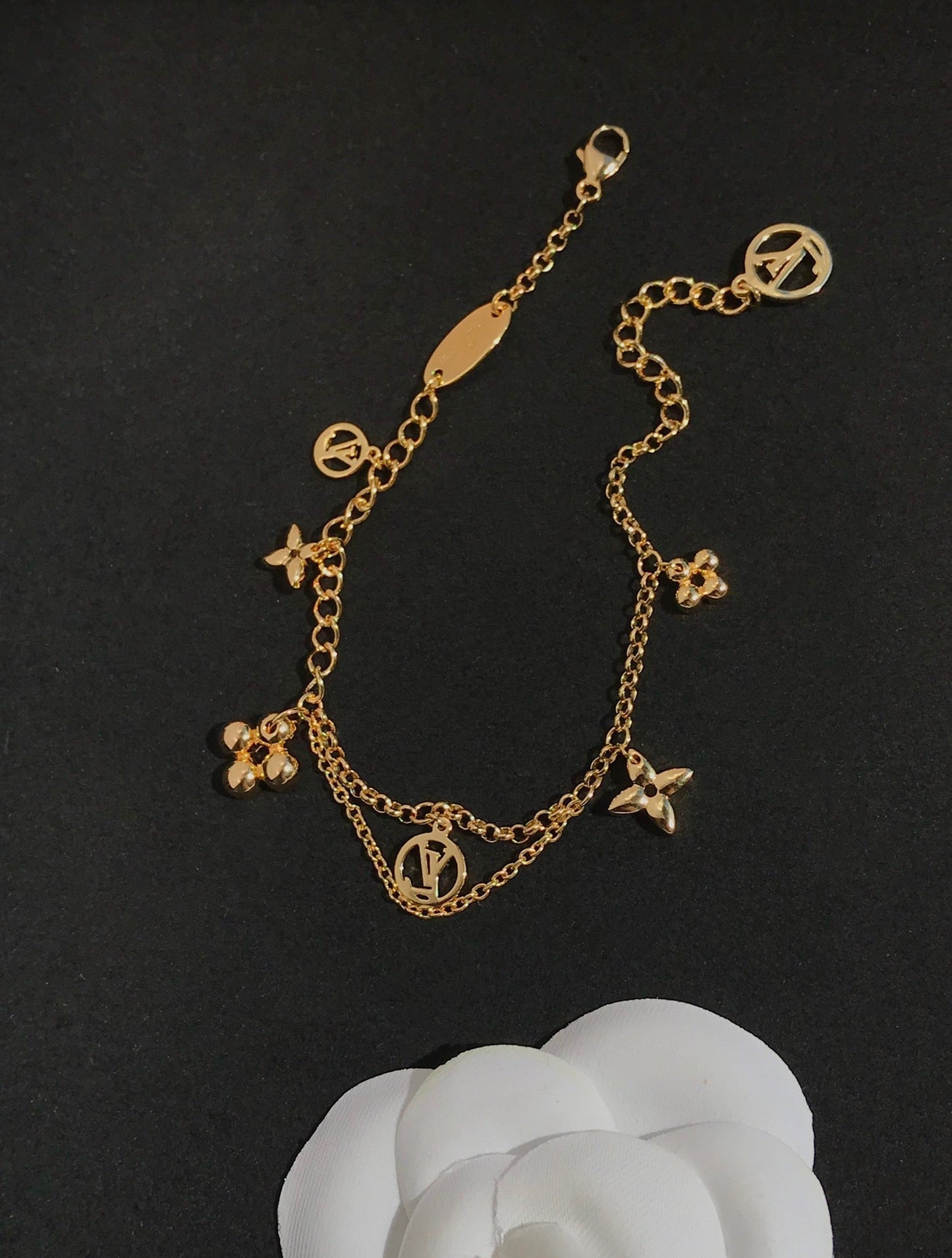 [Angela Jewellery]BLOOMING PINK GOLD MOP BRACELET