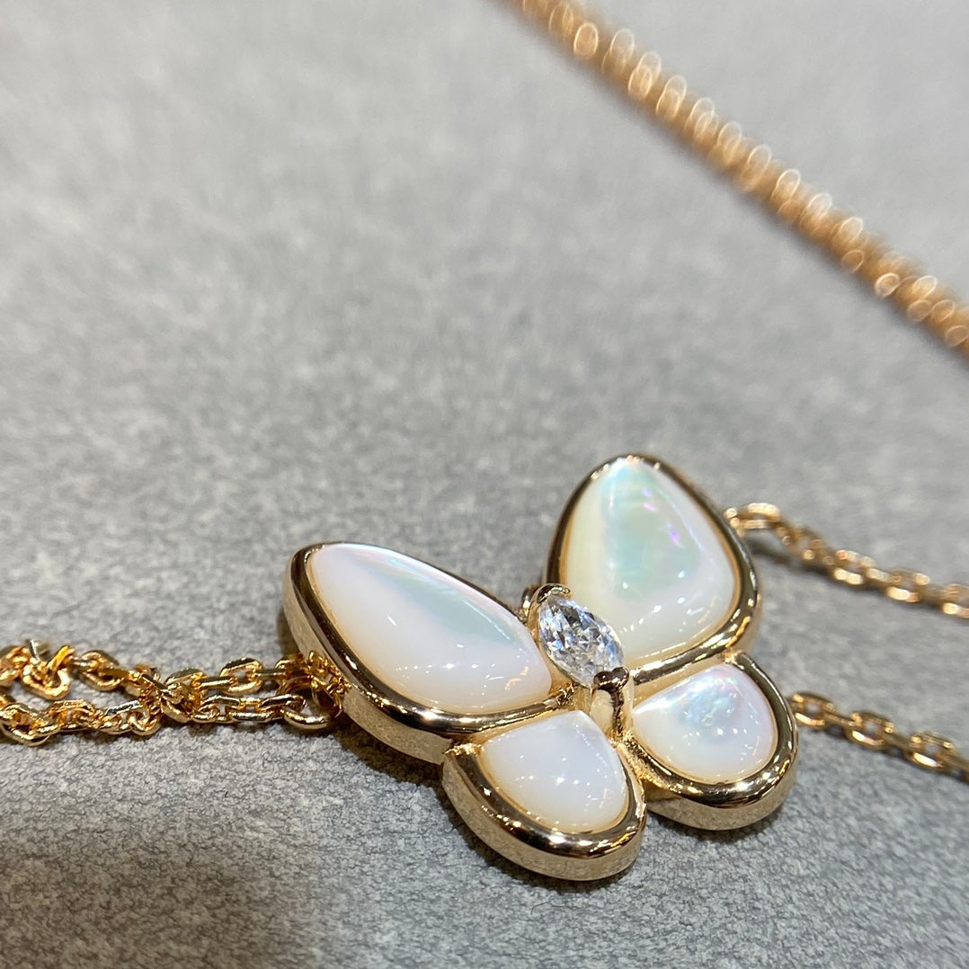 [Angela Jewellery]BUTTERFLY MOP DIAMOND NECKLACE