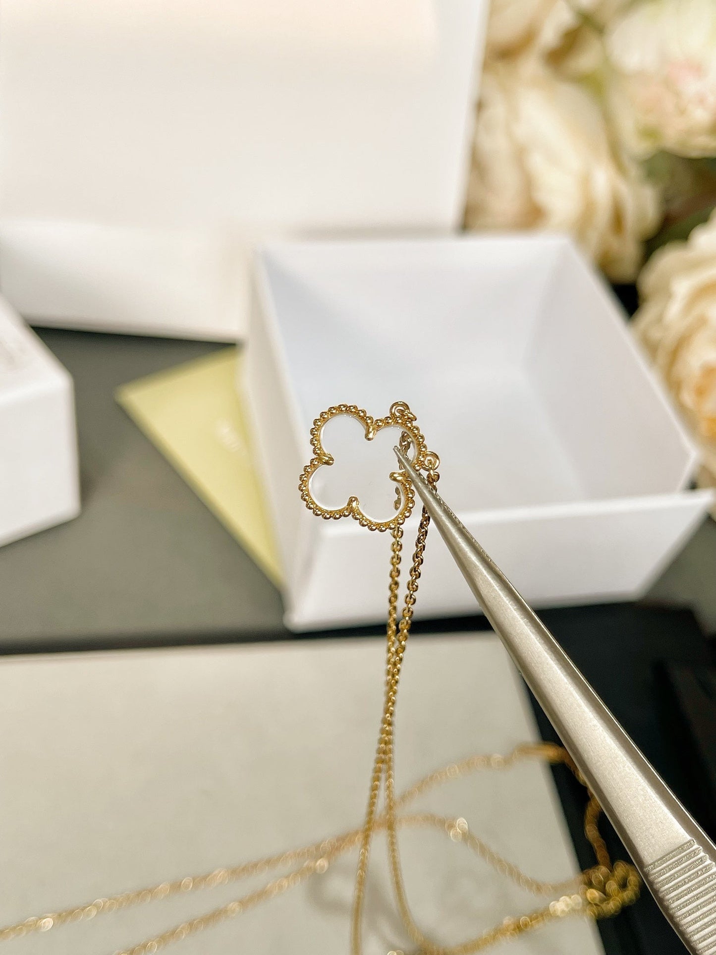 [Angela Jewellery]CLOVER ROCK CRYSTAL ROSE GOLD NECKLACE