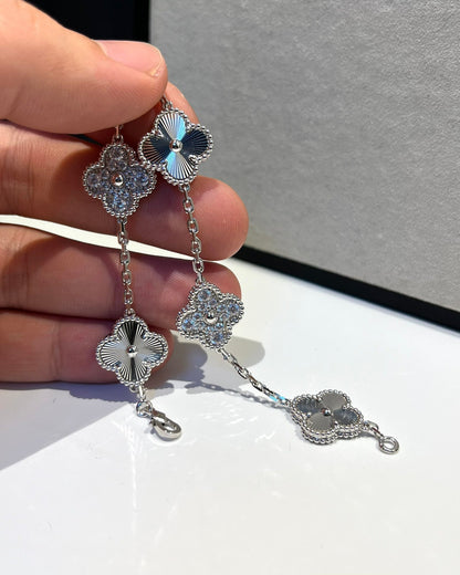 [Angela Jewellery]CLOVER 5 MOTIF SILVER DIAMOND BRACELET
