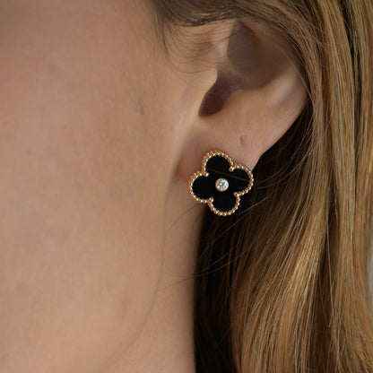 [Angela Jewellery]CLOVER MEDIUM 1 MOTIFS ONYX DIAMOND EARRINGS