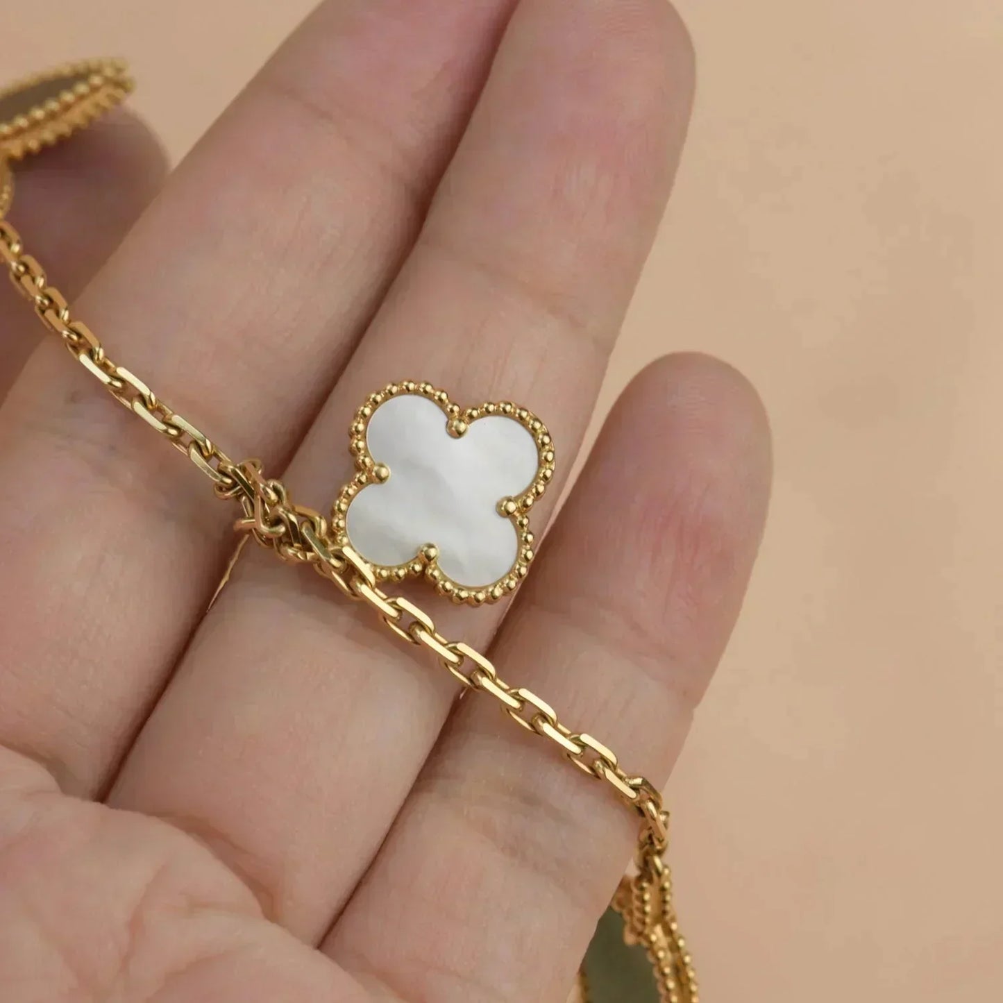 [Angela Jewellery]LUCKY SPRING 5 MOTIF GOLD BRACELET
