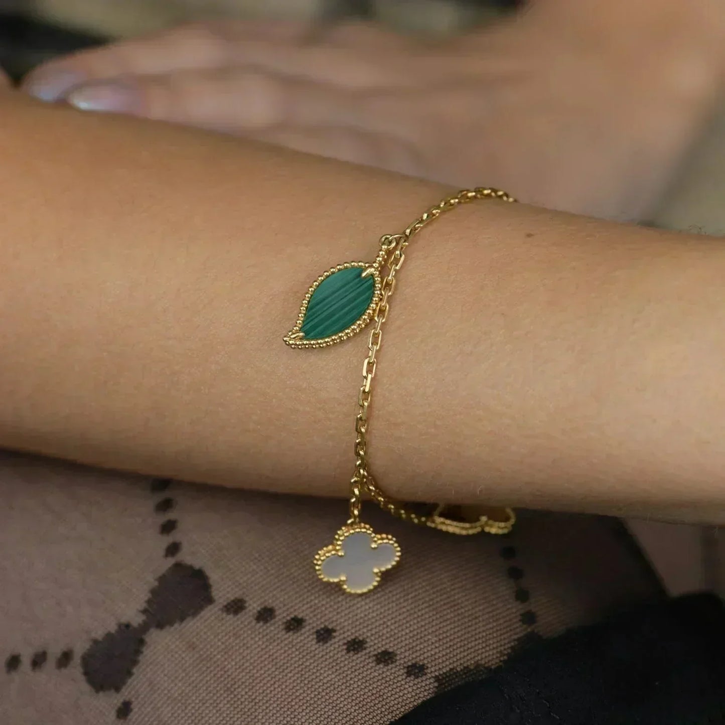 [Angela Jewellery]LUCKY SPRING 5 MOTIF GOLD BRACELET