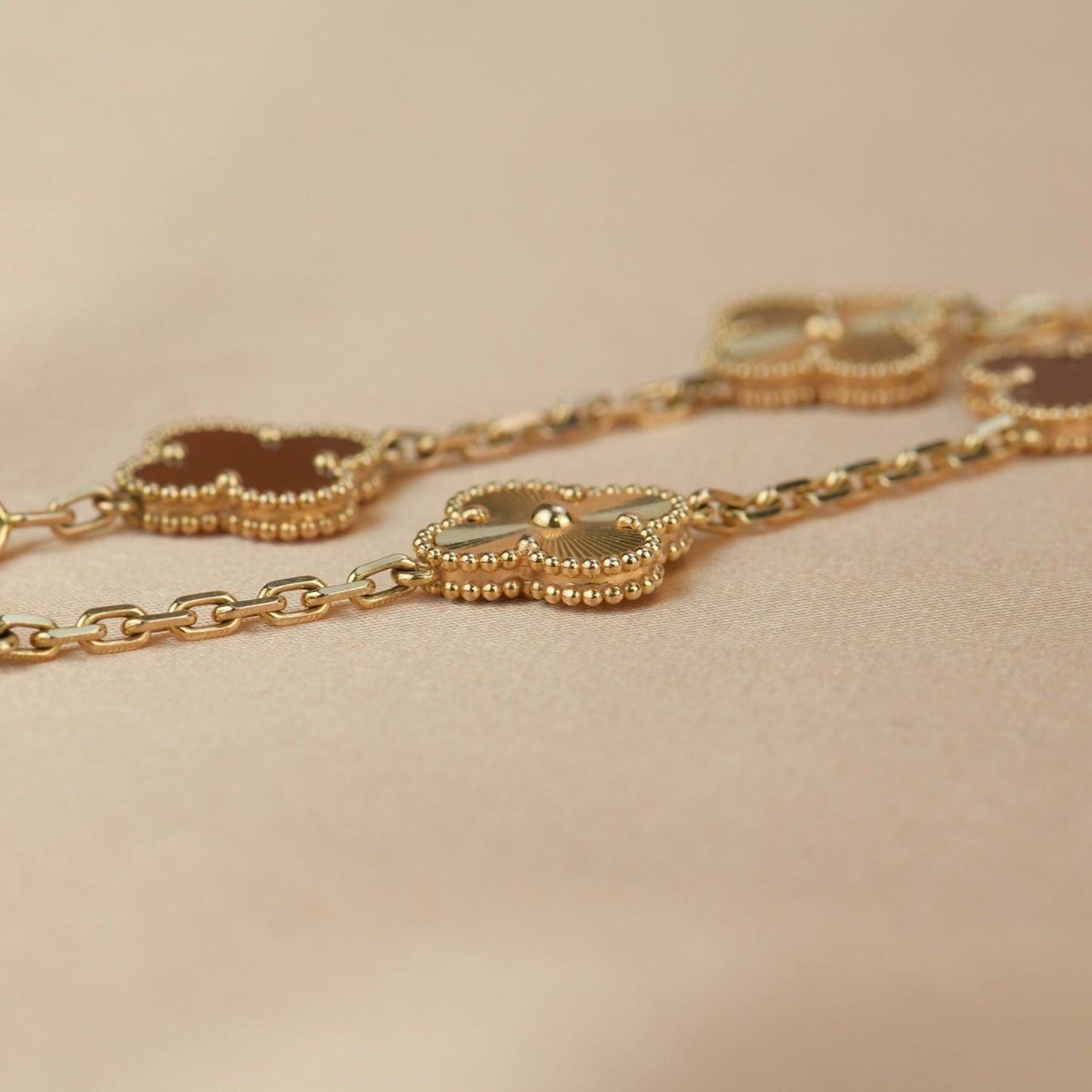 [Angela Jewellery]CLOVER  5 MOTIFS CARNELIAN GOLD BRACELET