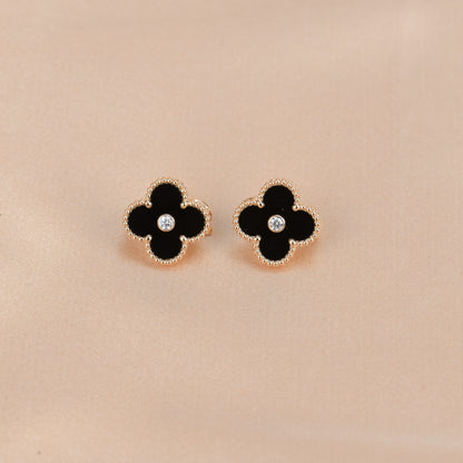 [Angela Jewellery]CLOVER MEDIUM 1 MOTIFS ONYX DIAMOND EARRINGS