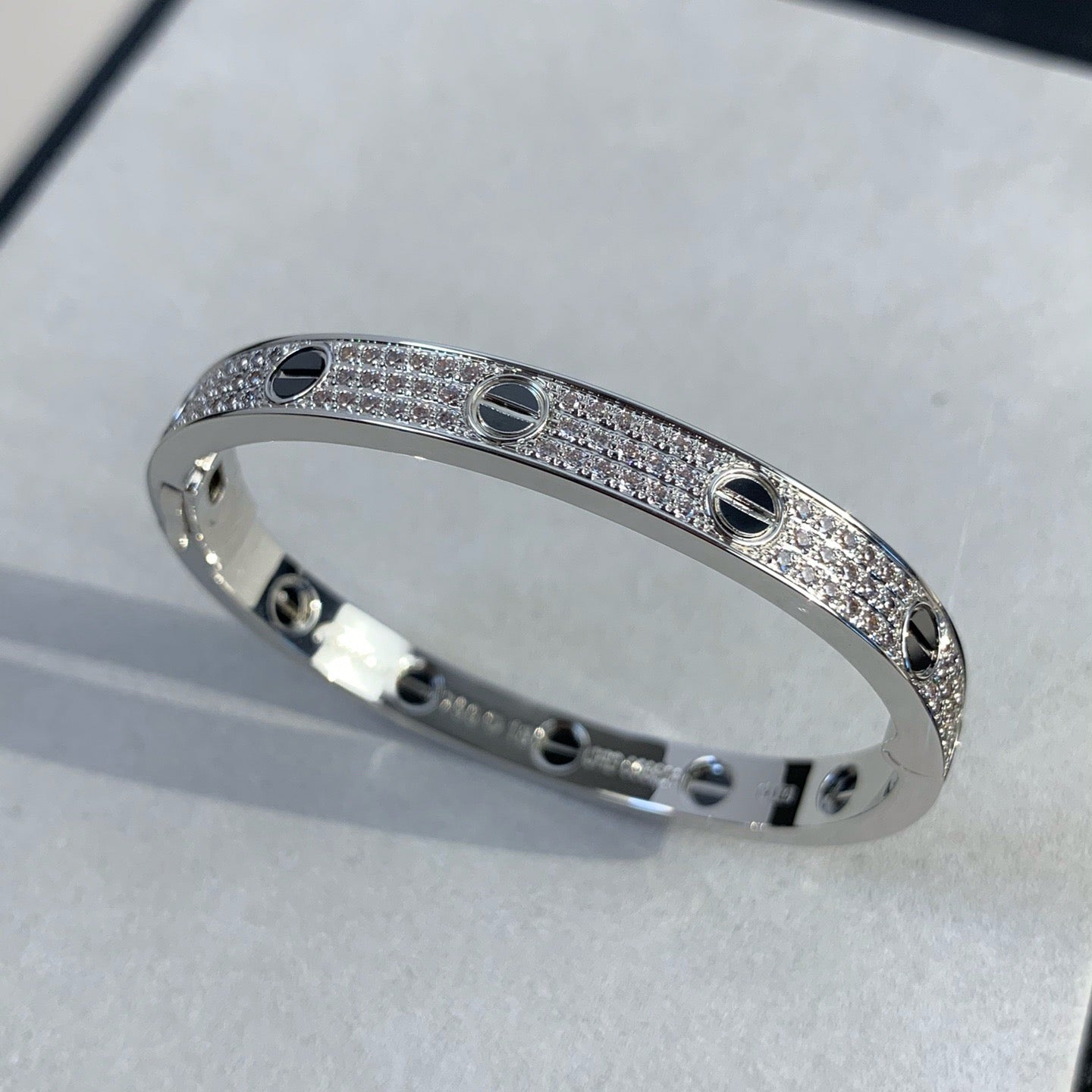 [Angela Jewellery]LOVE BRACELET 6.1MM DIAMOND-PAVED CERAMIC