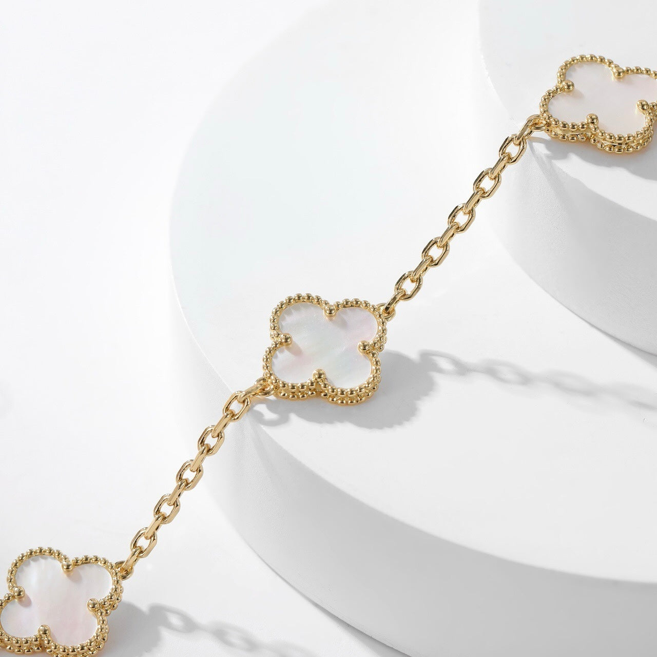 [Angela Jewellery]CLOVER 10 MOTIFS WHITE MOTHER OF PEARL NECKLACE