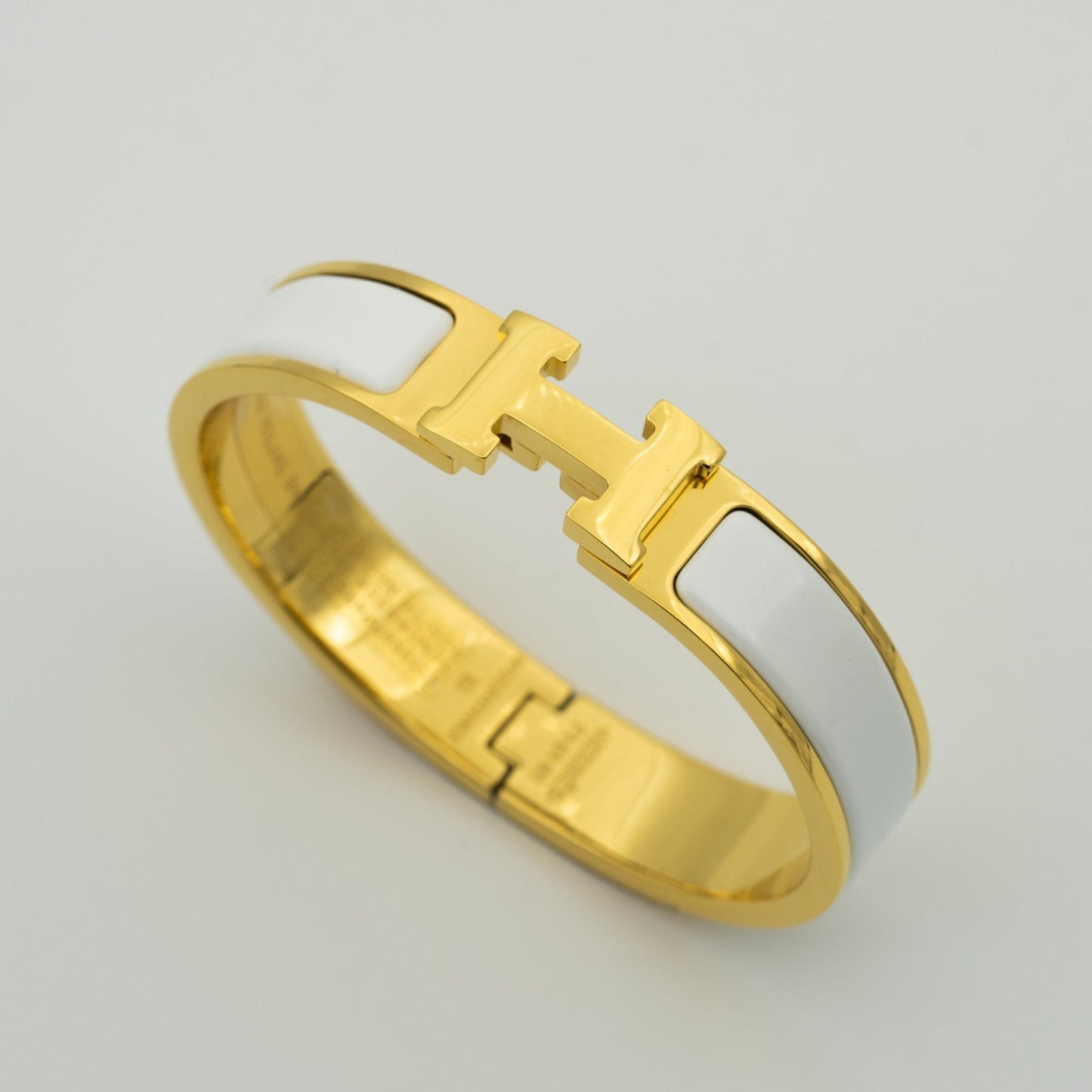 [Angela Jewellery]H WHITE BRACELET