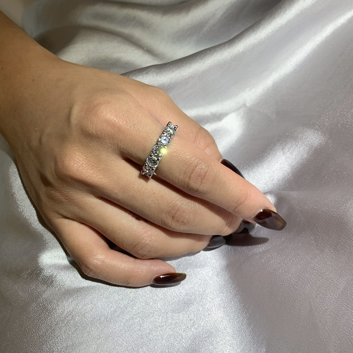 Angela Jewelry]Gorgeous Round Cut Tennis Ring