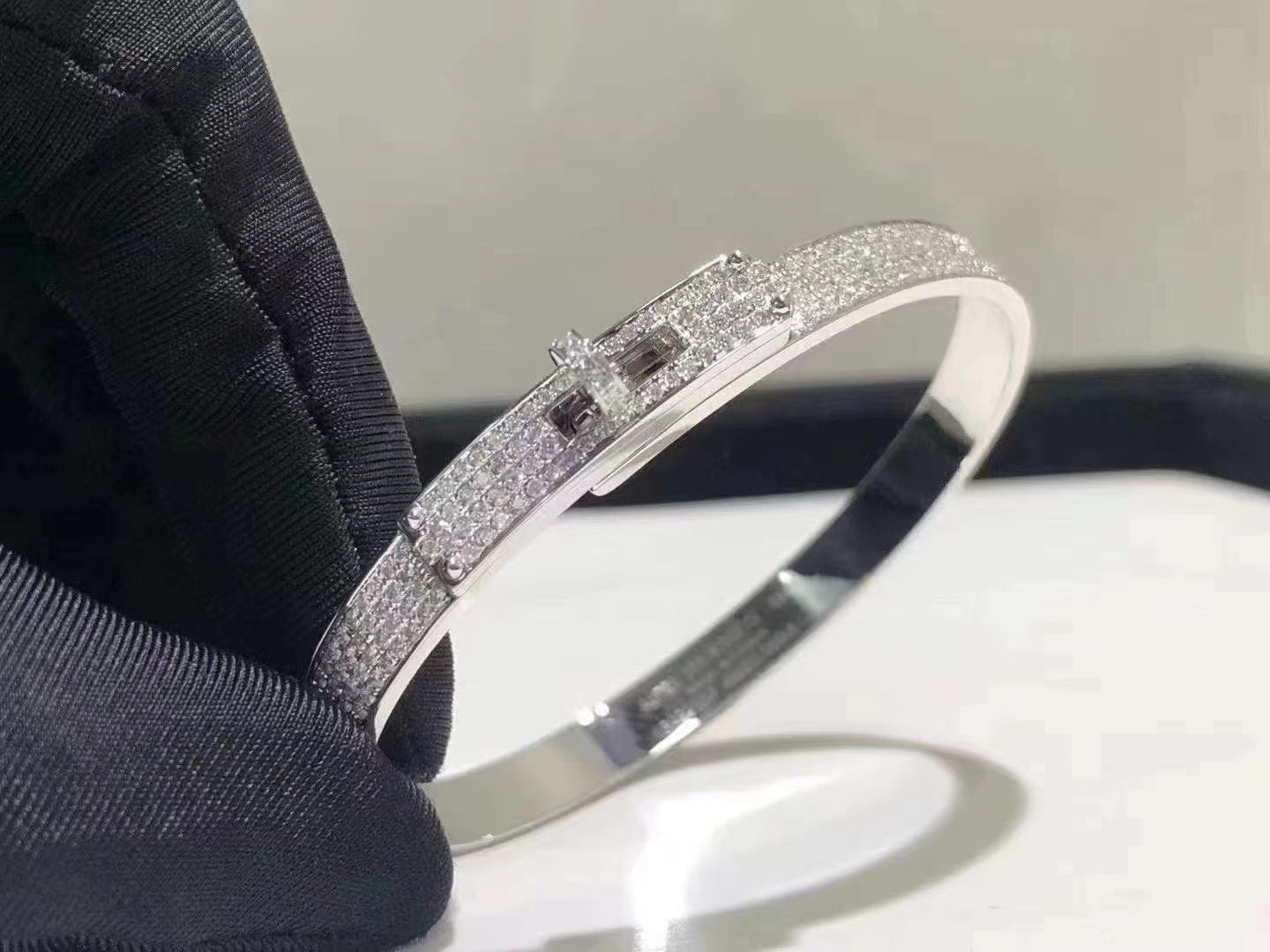 [Angela Jewellery]HM KELLY BRACELET IN SILVER AND FULL PAVE DIAMOND