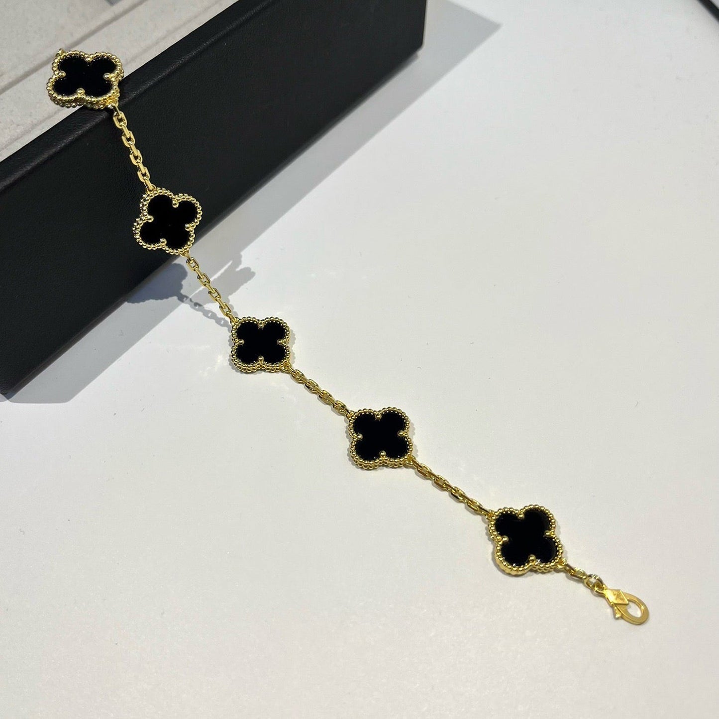 [Angela Jewellery]CLOVER  5 MOTIFS BLACK ONYX BRACELET