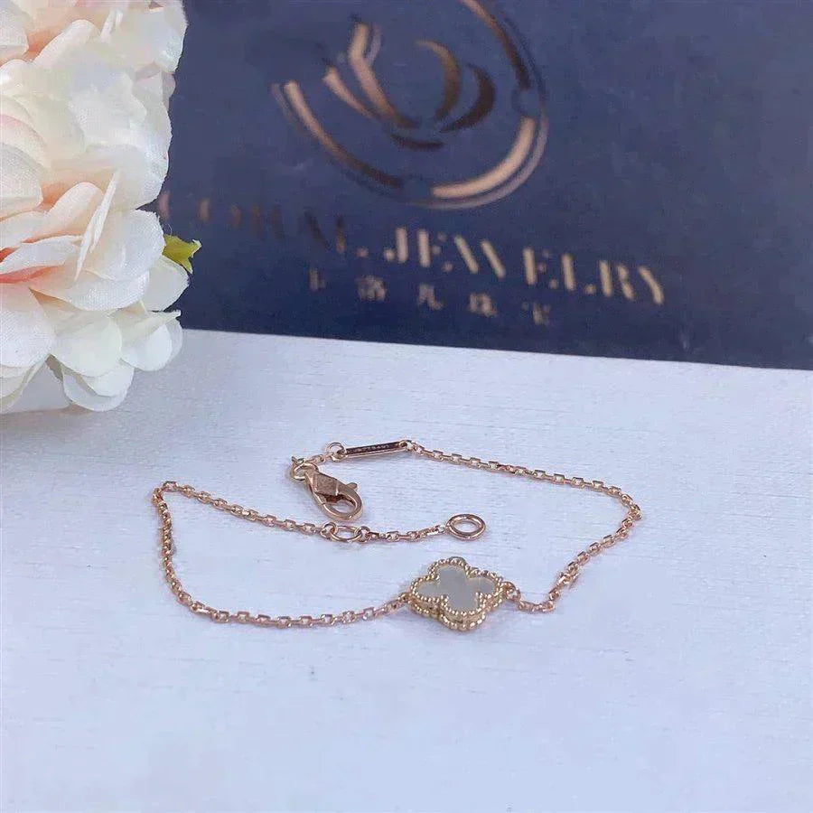 [Angela Jewellery]CLOVER WHITE MOP SINGLE FLOWER BRACELET