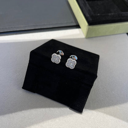 [Angela Jewellery]CLOVER MINI DIAMOND STUD EARRINGS